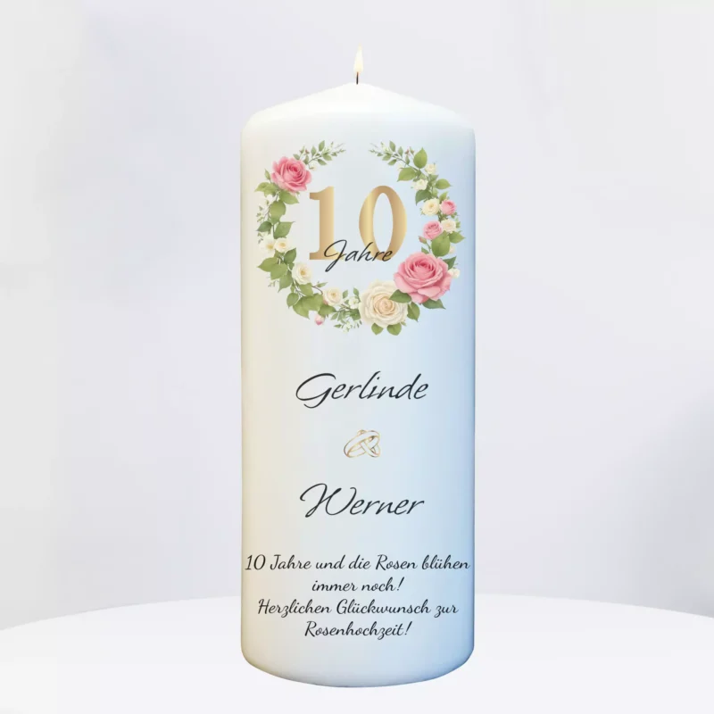 Kerze zur Rosenhochzeit mit Namen personalisiert. Ideales Geschenk zum 10 Hochzeitstag.